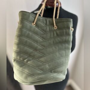 Francesca’s Hunter Green Purse